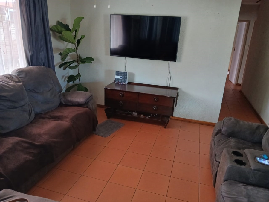 3 Bedroom Property for Sale in Bodorp North West